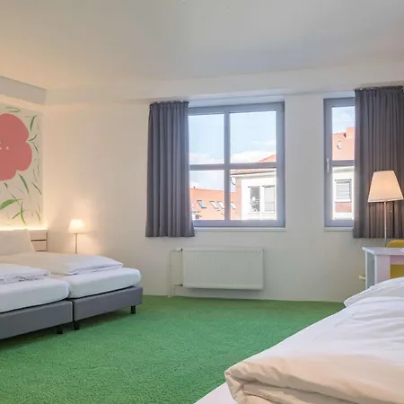 Hotel Flowers
