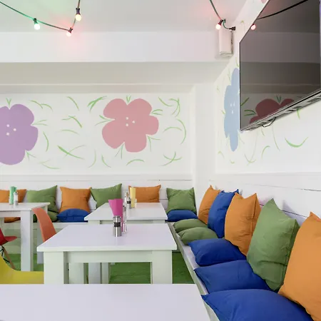 Flowers Hotel 3*
